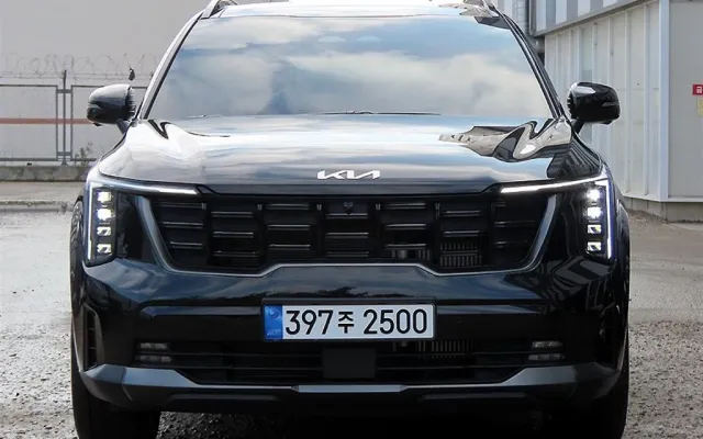 올뉴쏘렌토 중고차 더 뉴 쏘렌토 4세대 가솔린 2.5T 4WD 시그니처 그래비티 매물 사진 15 - 2025/03 13,611km